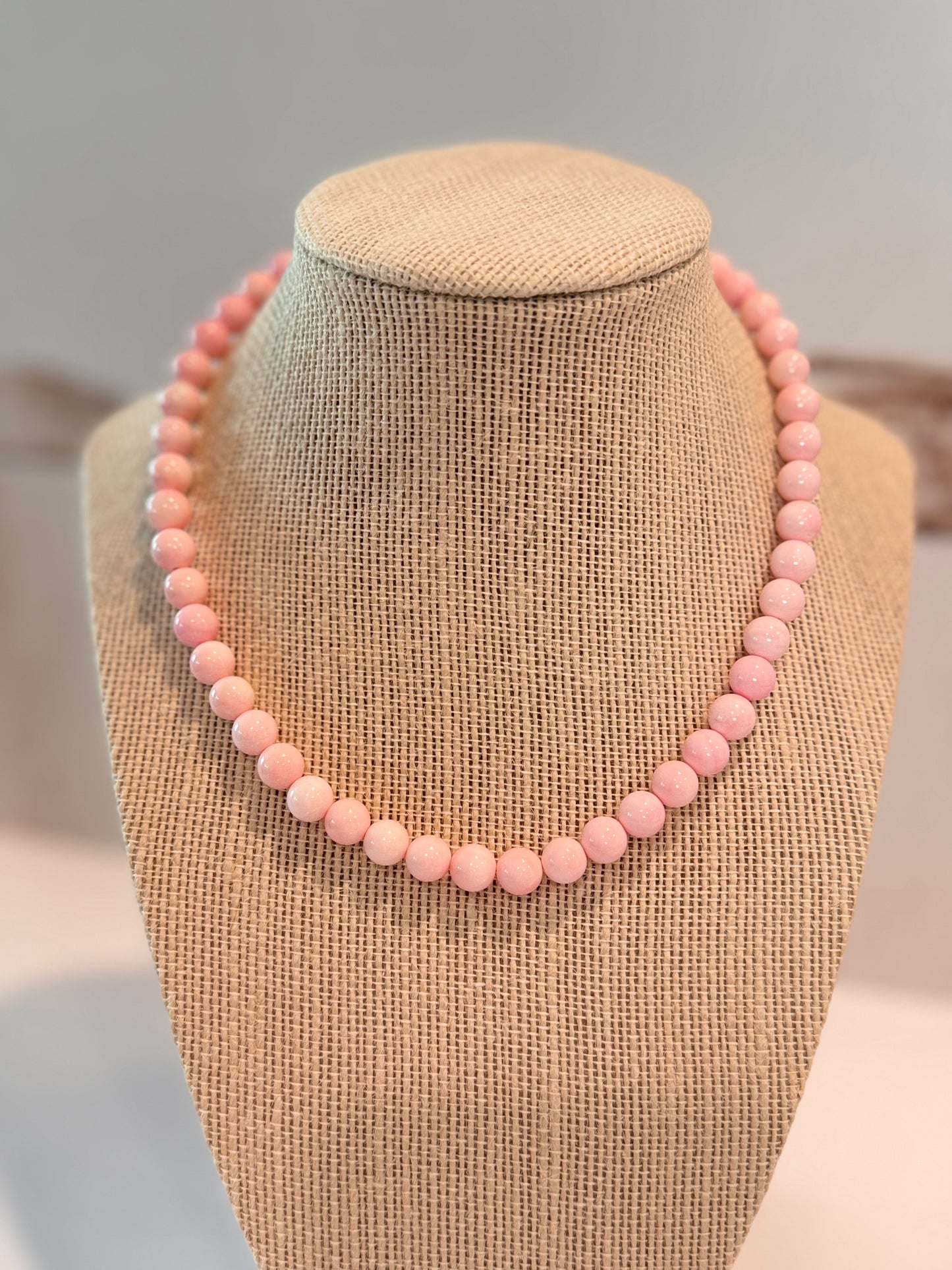Pink Queen Conch Necklace