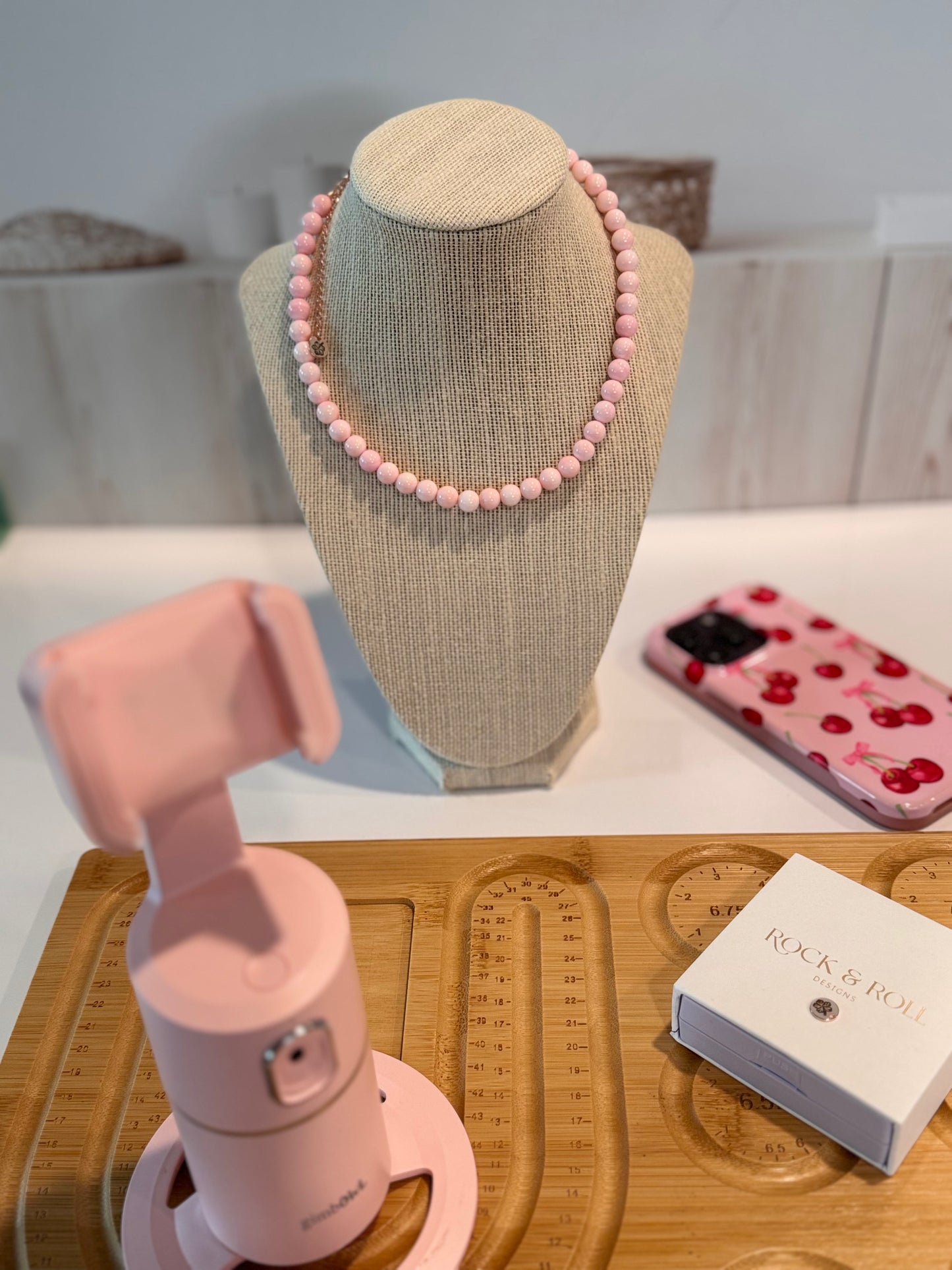 Pink Queen Conch Necklace