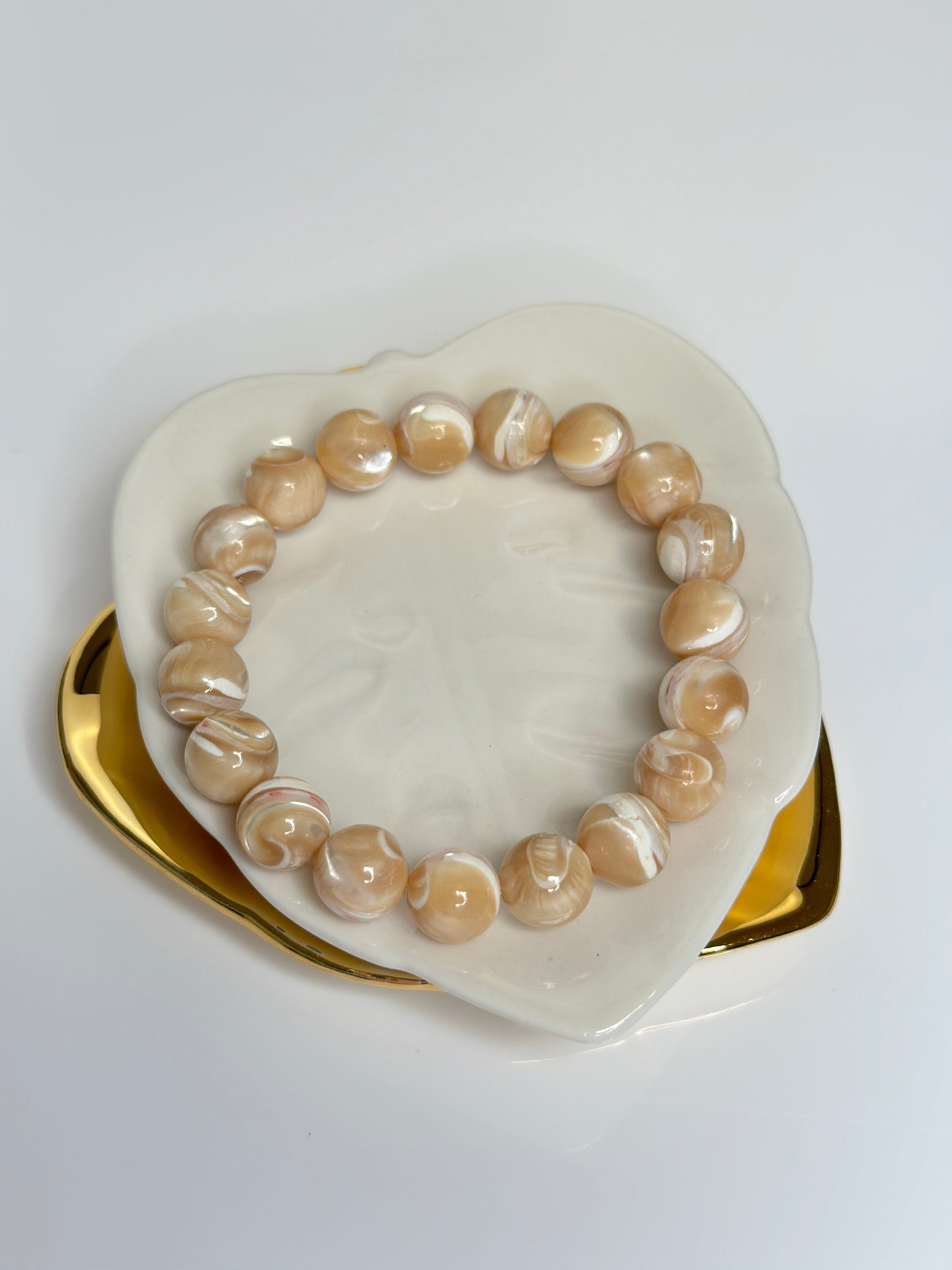 10mm Natural Mother of Pearl Nacre Conch Shell Bracelet