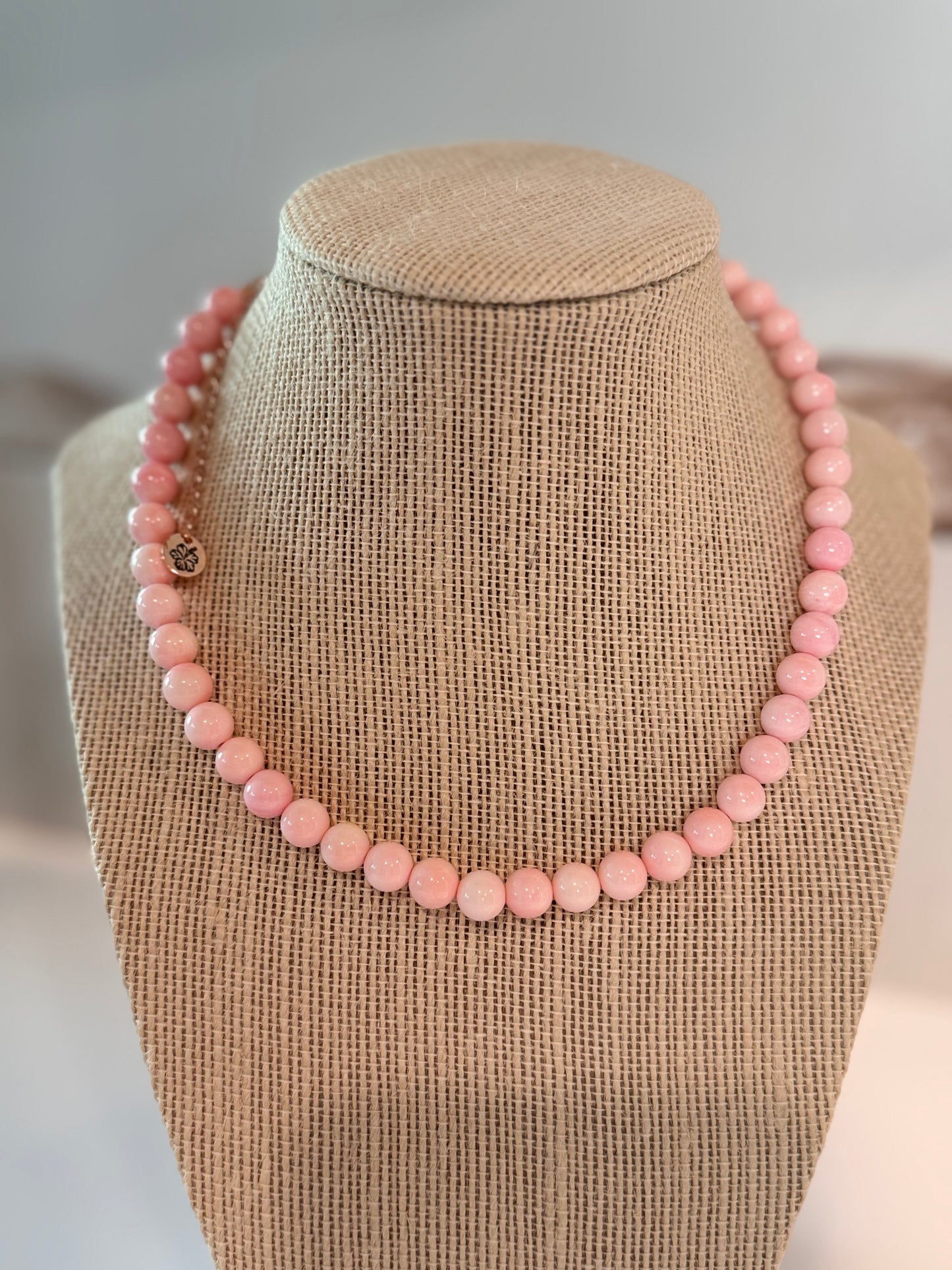 Pink Queen Conch Necklace